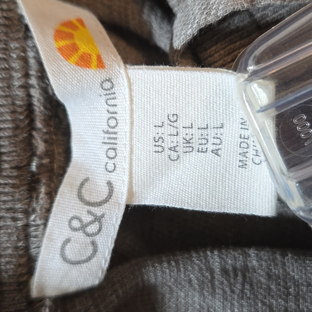 Joggers - Picture 5 of 6